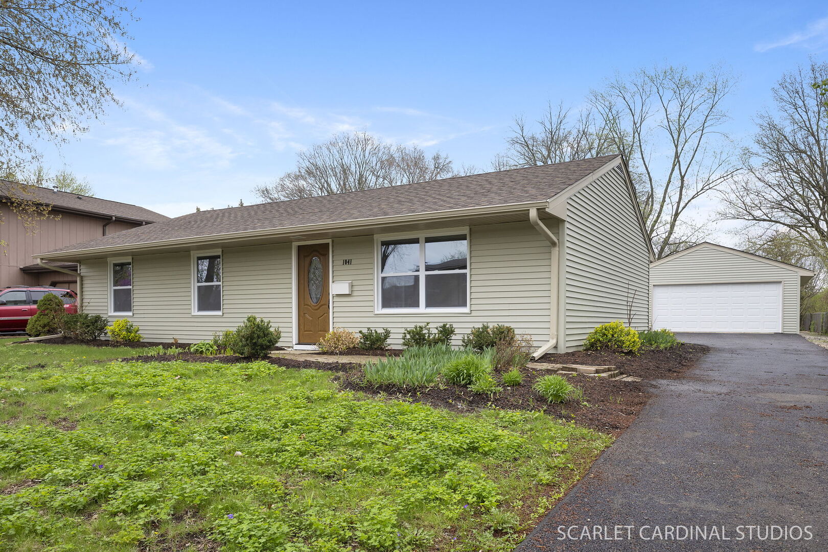 1041 N Elmwood Drive, Aurora, IL