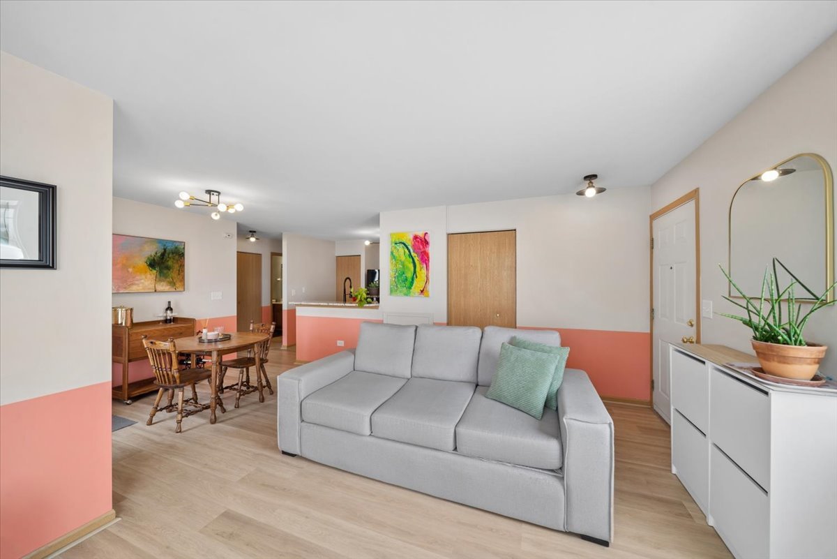 1624 Mcclure Road #1624, Aurora, IL