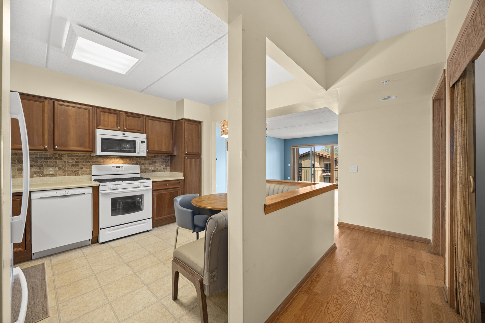 1349 E WASHINGTON Street #310A, Des Plaines, IL