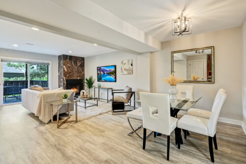 7 Nacona Lane, Indian Head Park, IL