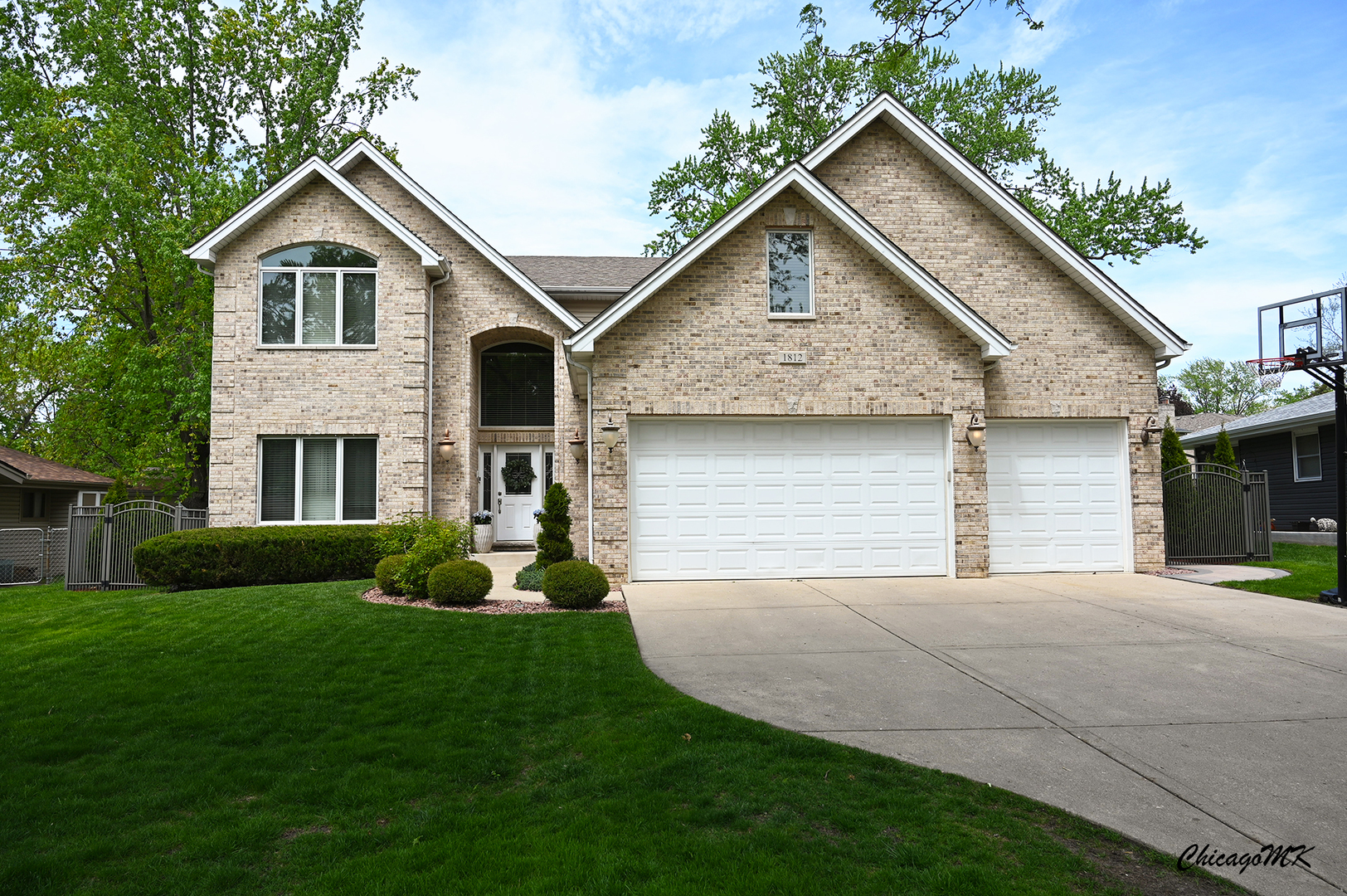 1812 Warwick Lane, Schaumburg, IL