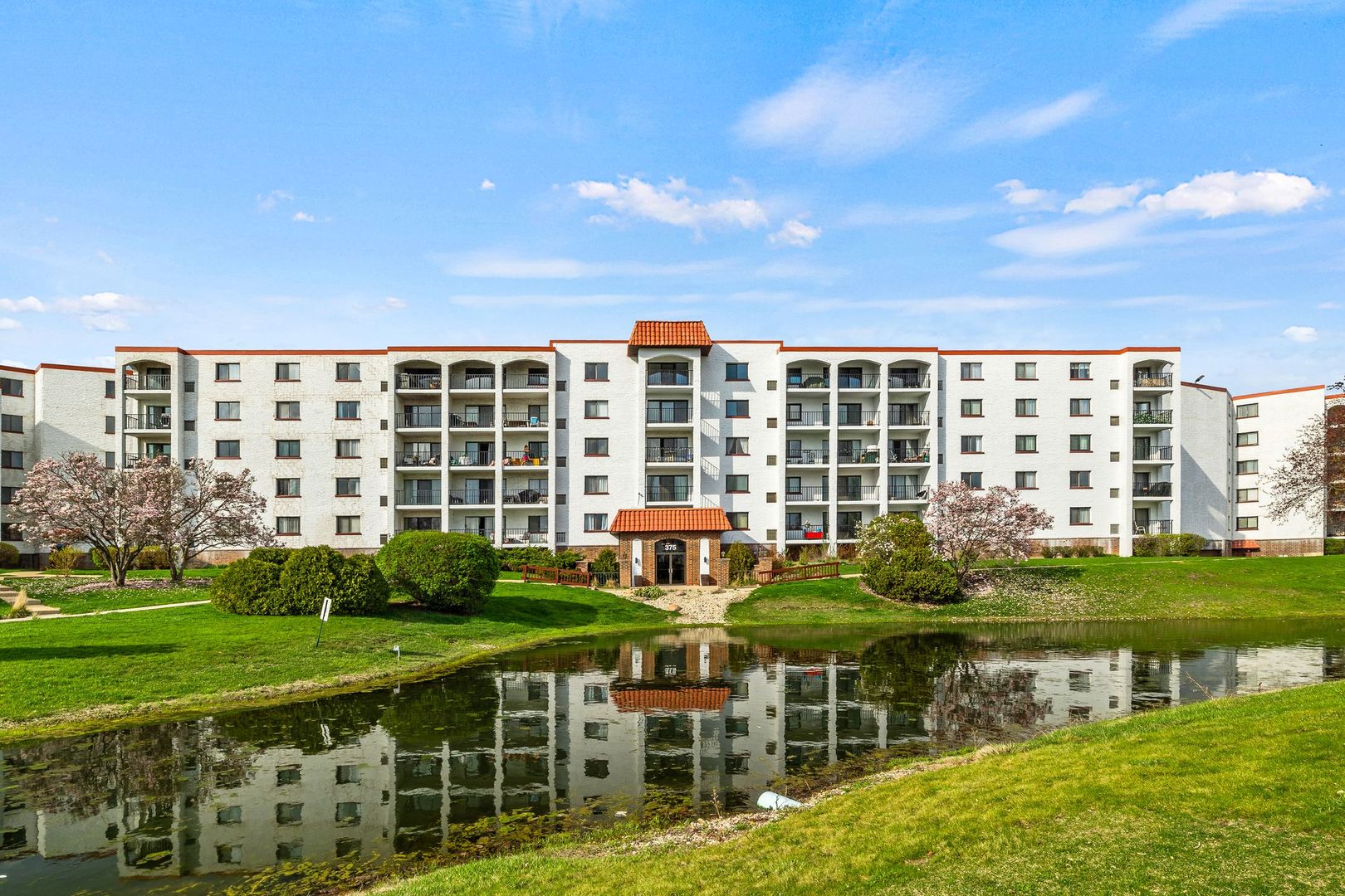 375 Plum Creek Drive #407, Wheeling, IL