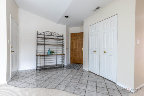 930 Ivy Lane #D, Deerfield, IL