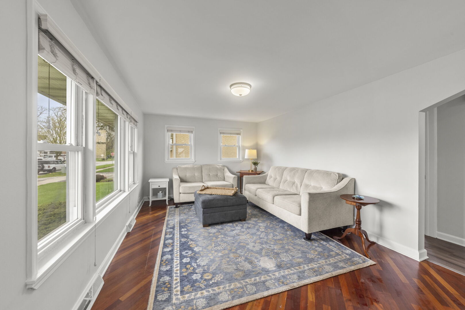 597 N West Avenue, Elmhurst, IL