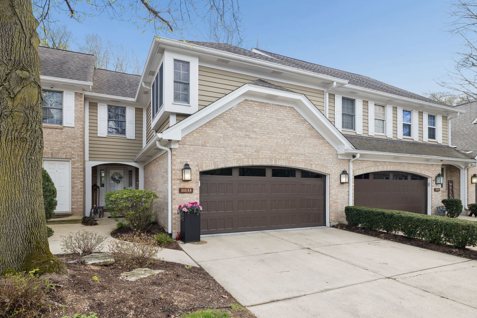 11133 Indian Woods Drive, Indian Head Park, IL