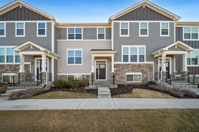 1004 Atterberg Road, South Elgin, IL