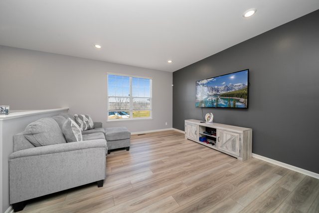 1004 Atterberg Road, South Elgin, IL