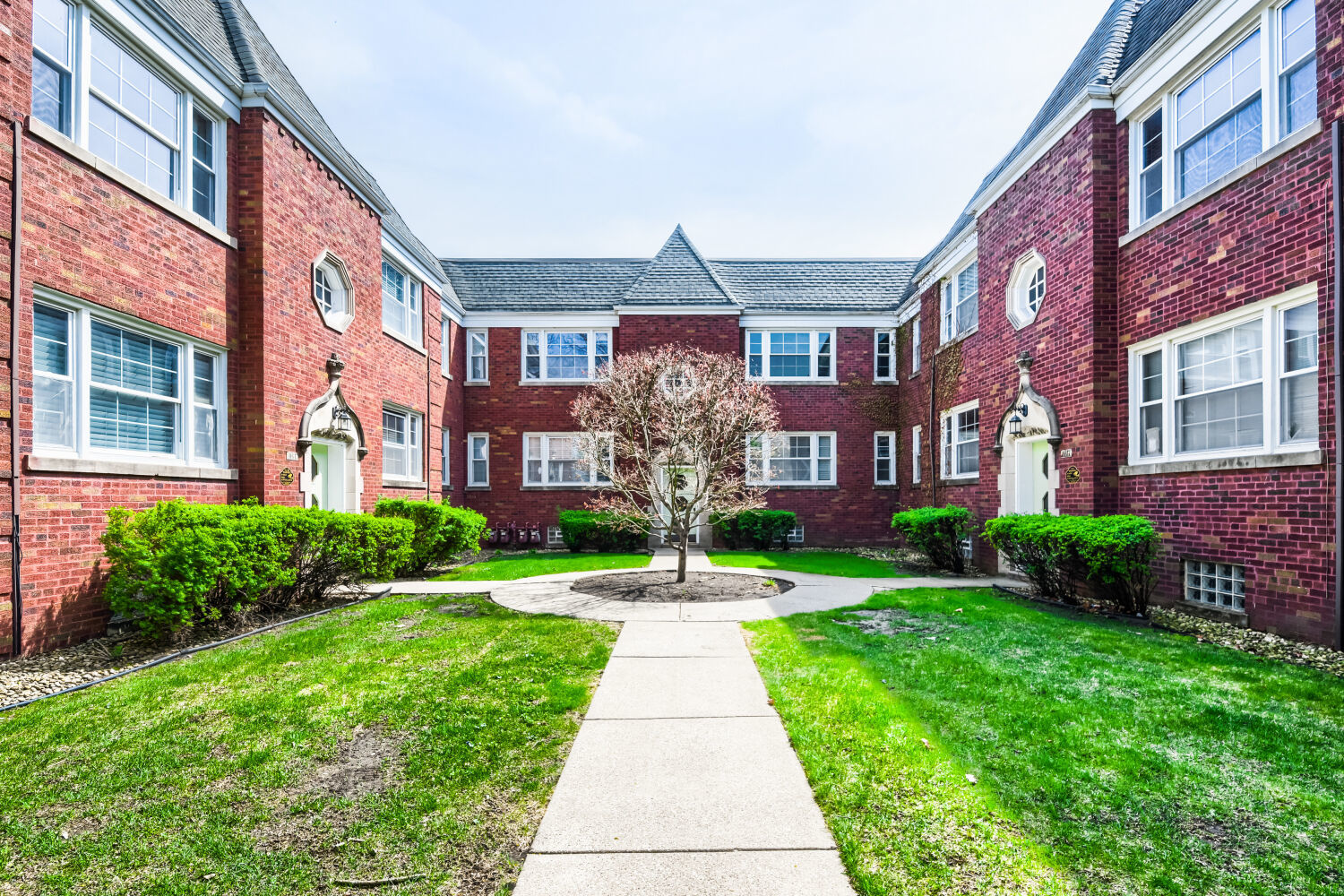 10647 S ARTESIAN Avenue #2W, Chicago, IL