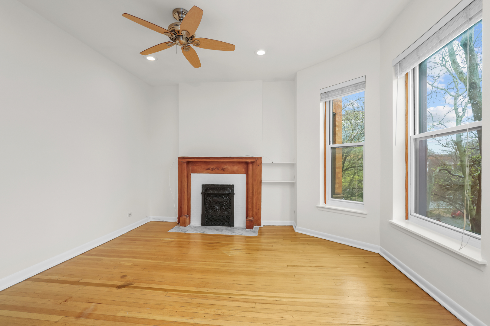 908 W Grace Street #3, Chicago, IL