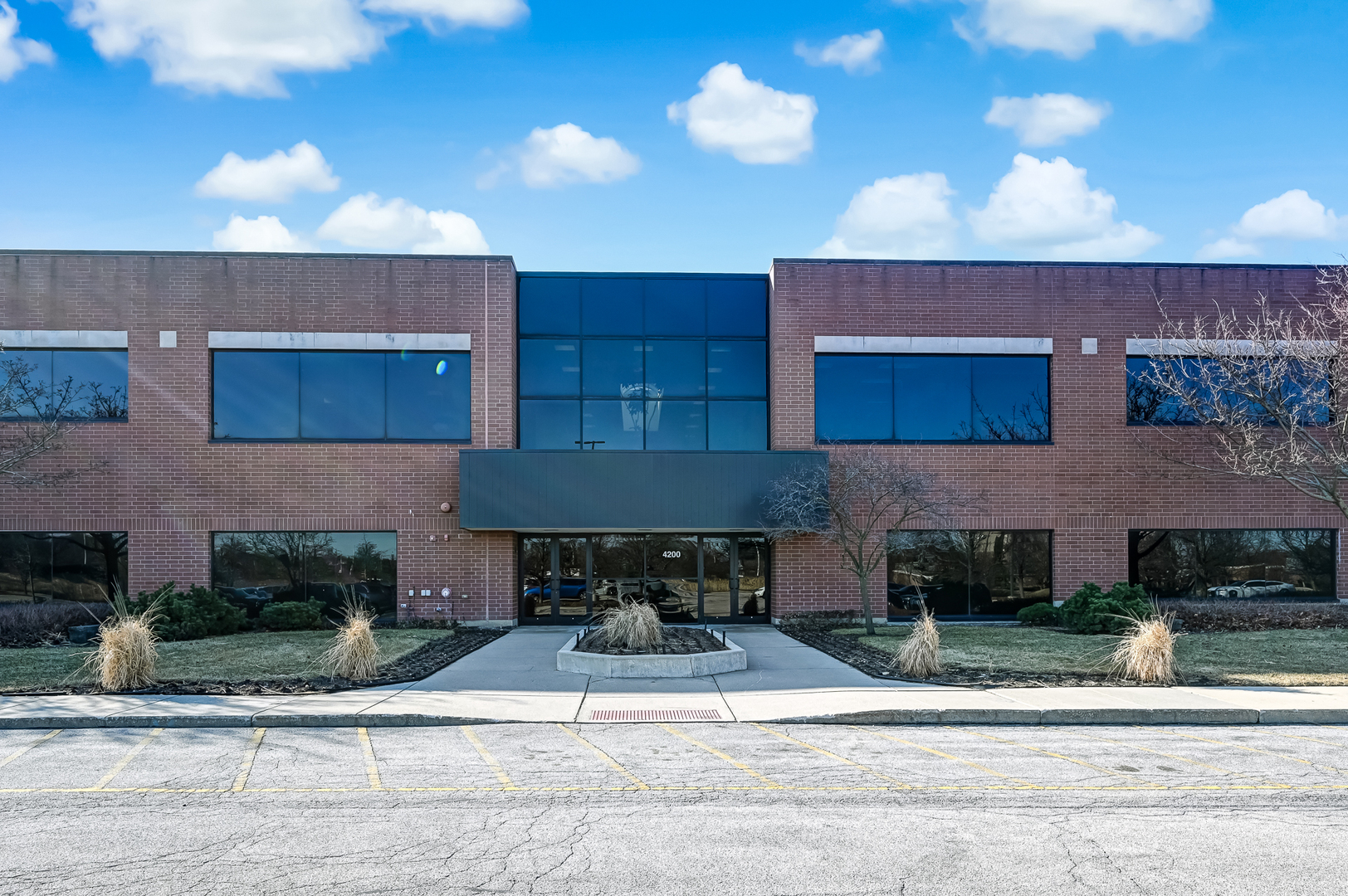 4200 Cantera Drive #205, Warrenville, IL