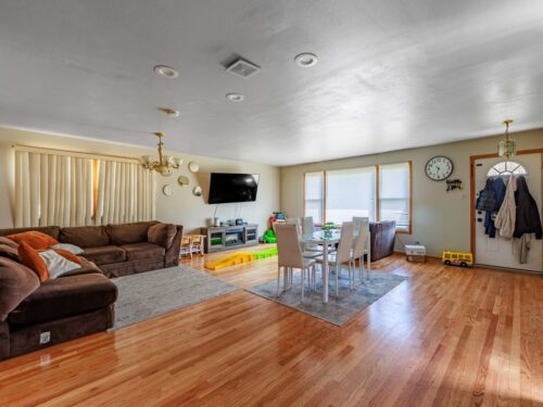 7832 Lamon Avenue, Burbank, IL