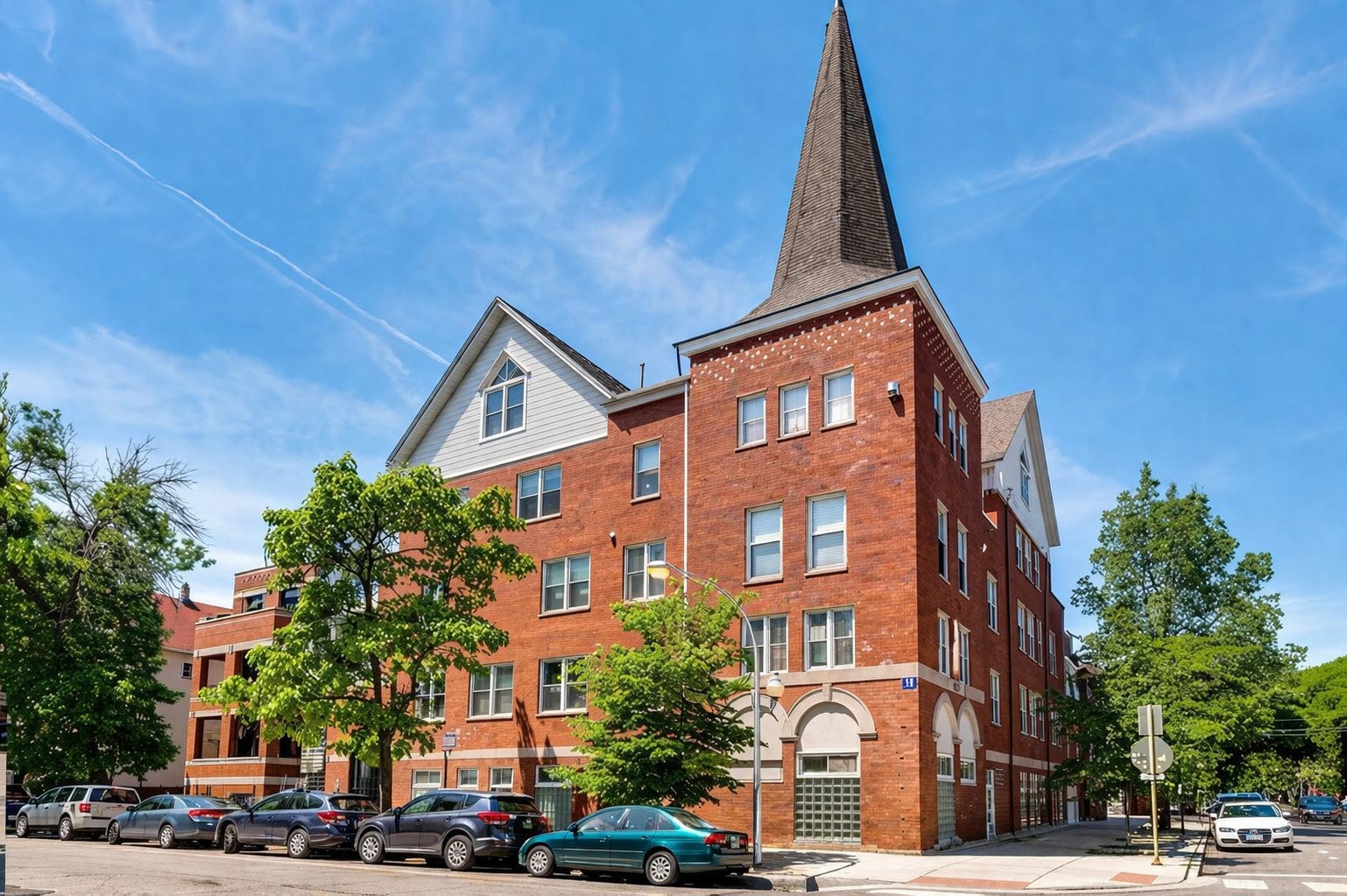 1043 W SCHOOL Street #207, Chicago, IL