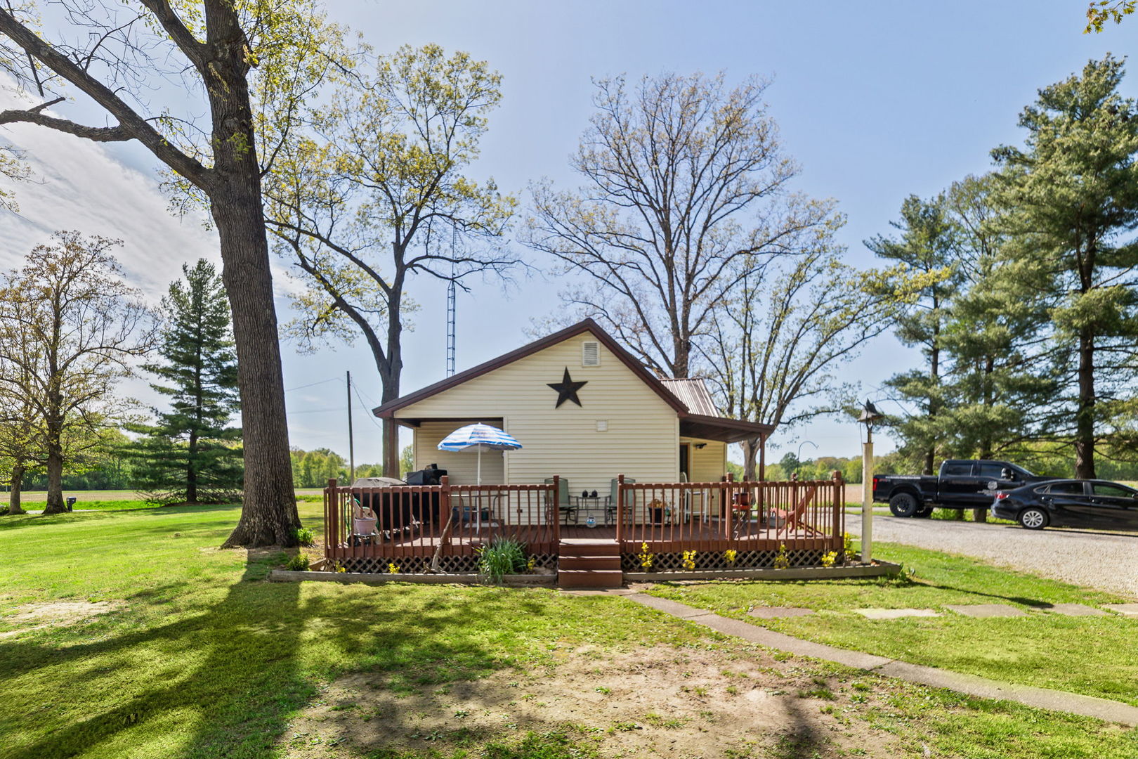 1140 Race Track Road, Centralia, IL