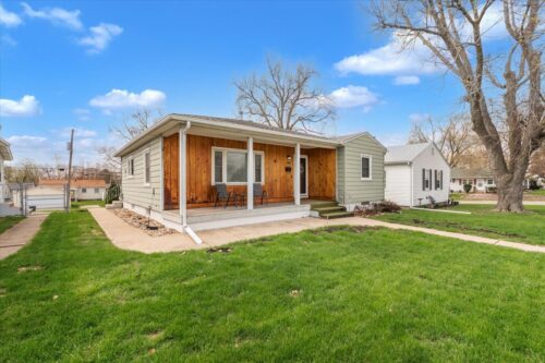 2122 N Lincoln Avenue, Davenport, IA
