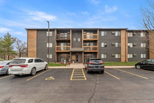 651 N Virginia Road #328, Crystal Lake, IL