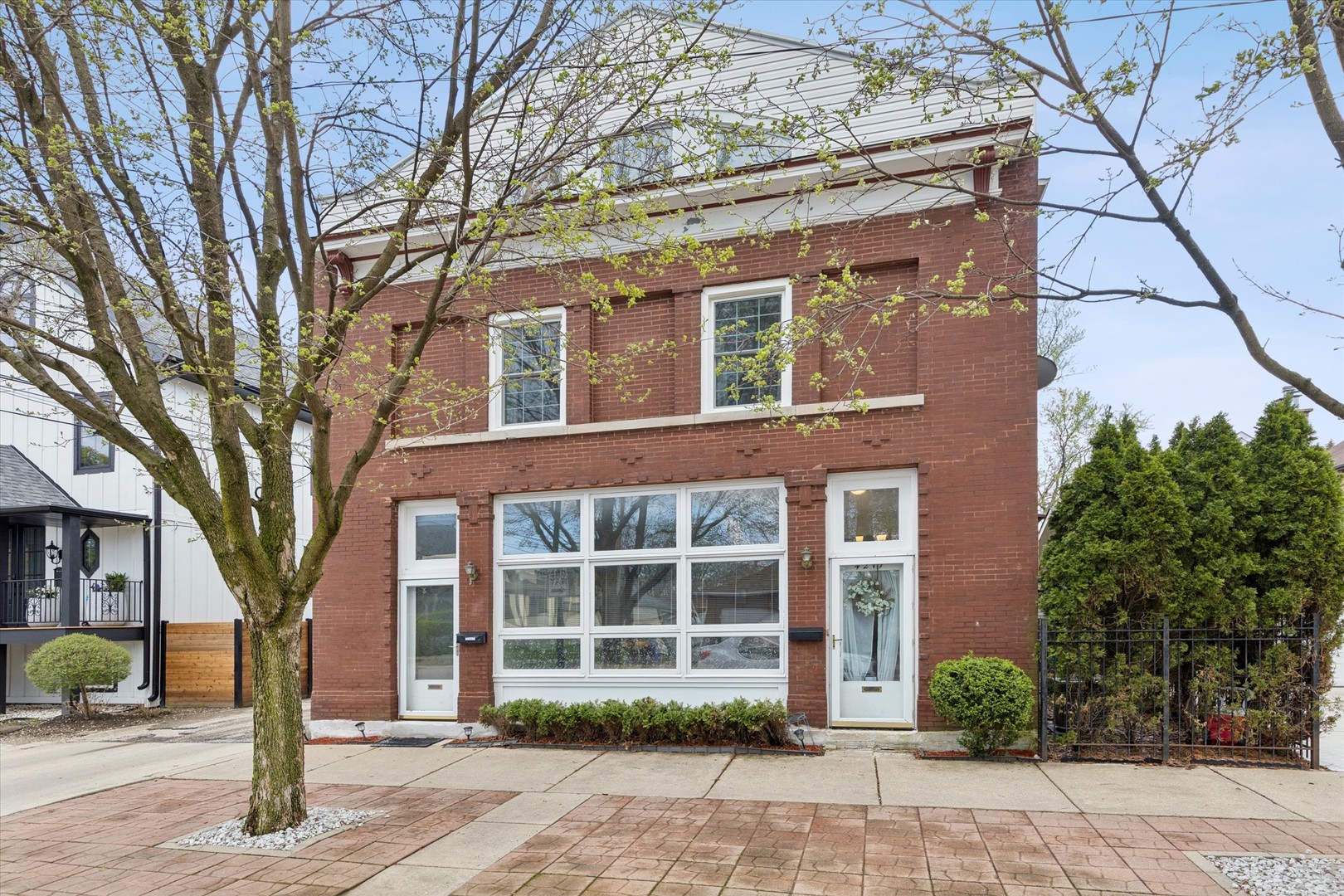 4217 W Grace Street, Chicago, IL