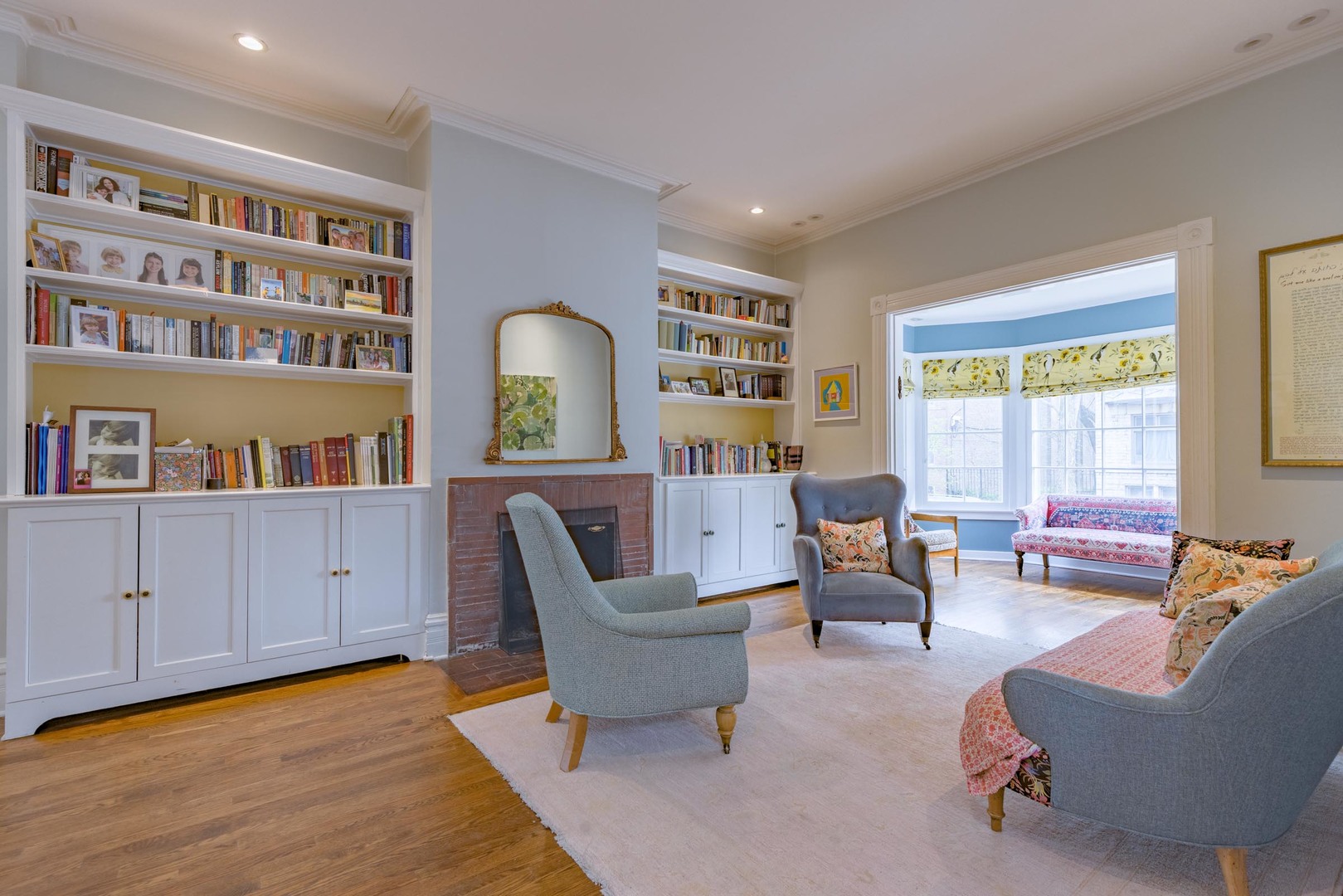 1220 E 57th Street, Chicago, IL