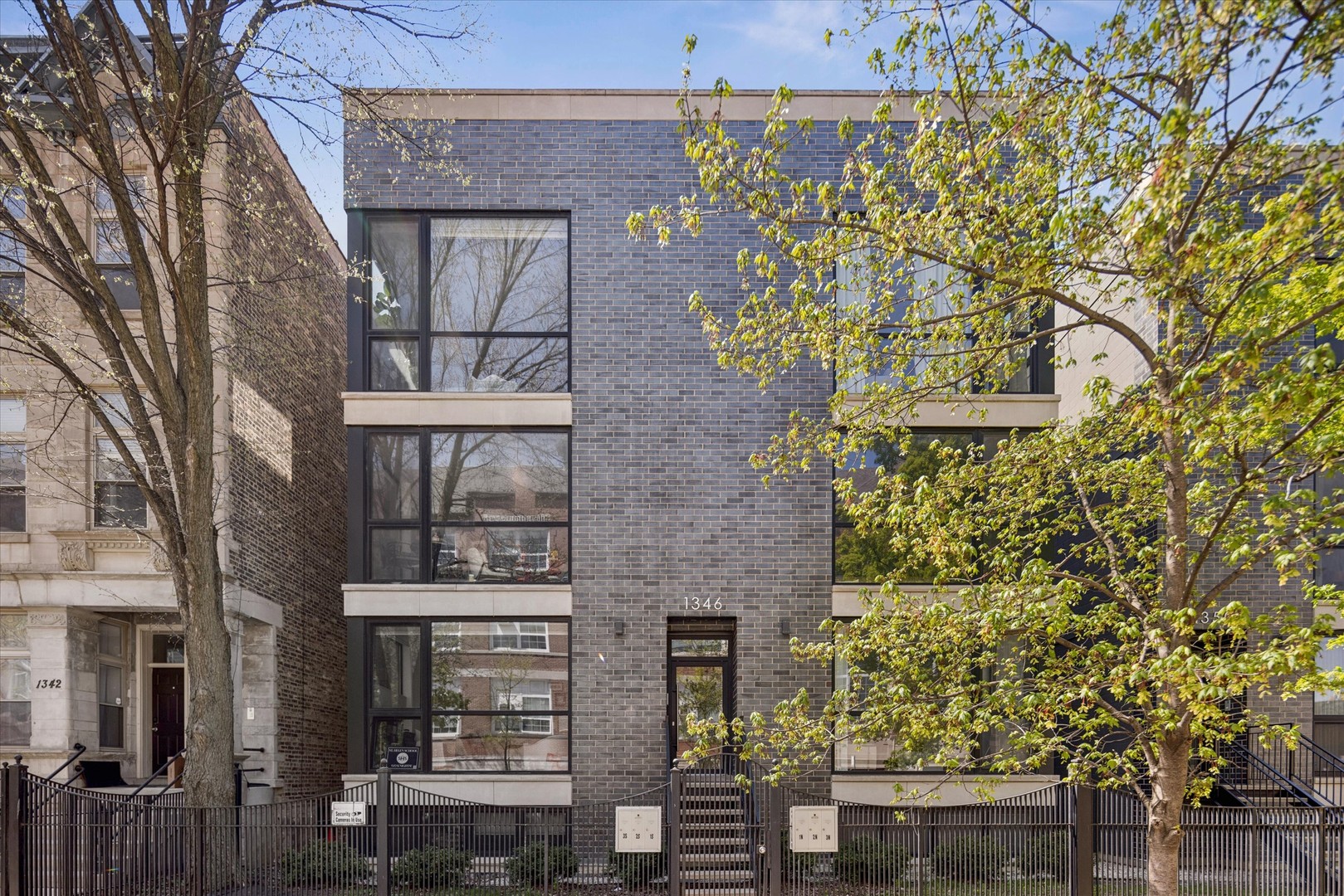 1346 N Claremont Avenue #1N, Chicago, IL