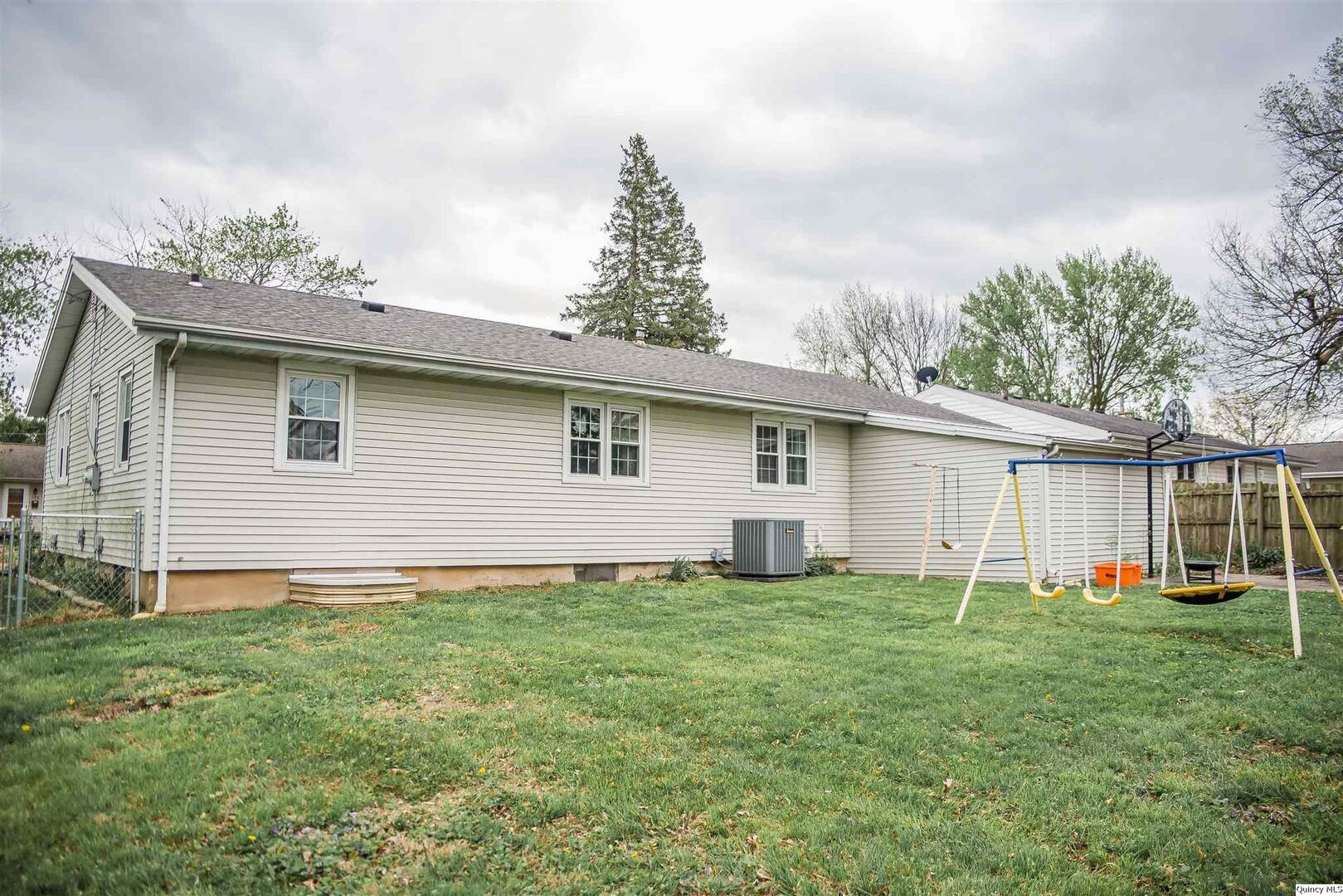 709 Hamilton, Quincy, IL