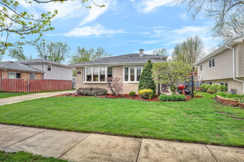 13808 Sandra Lane, Crestwood, IL