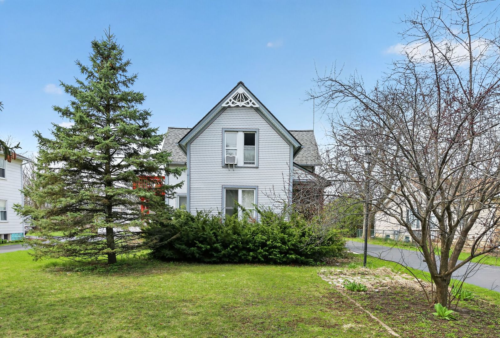 311 Marengo Road, Harvard, IL