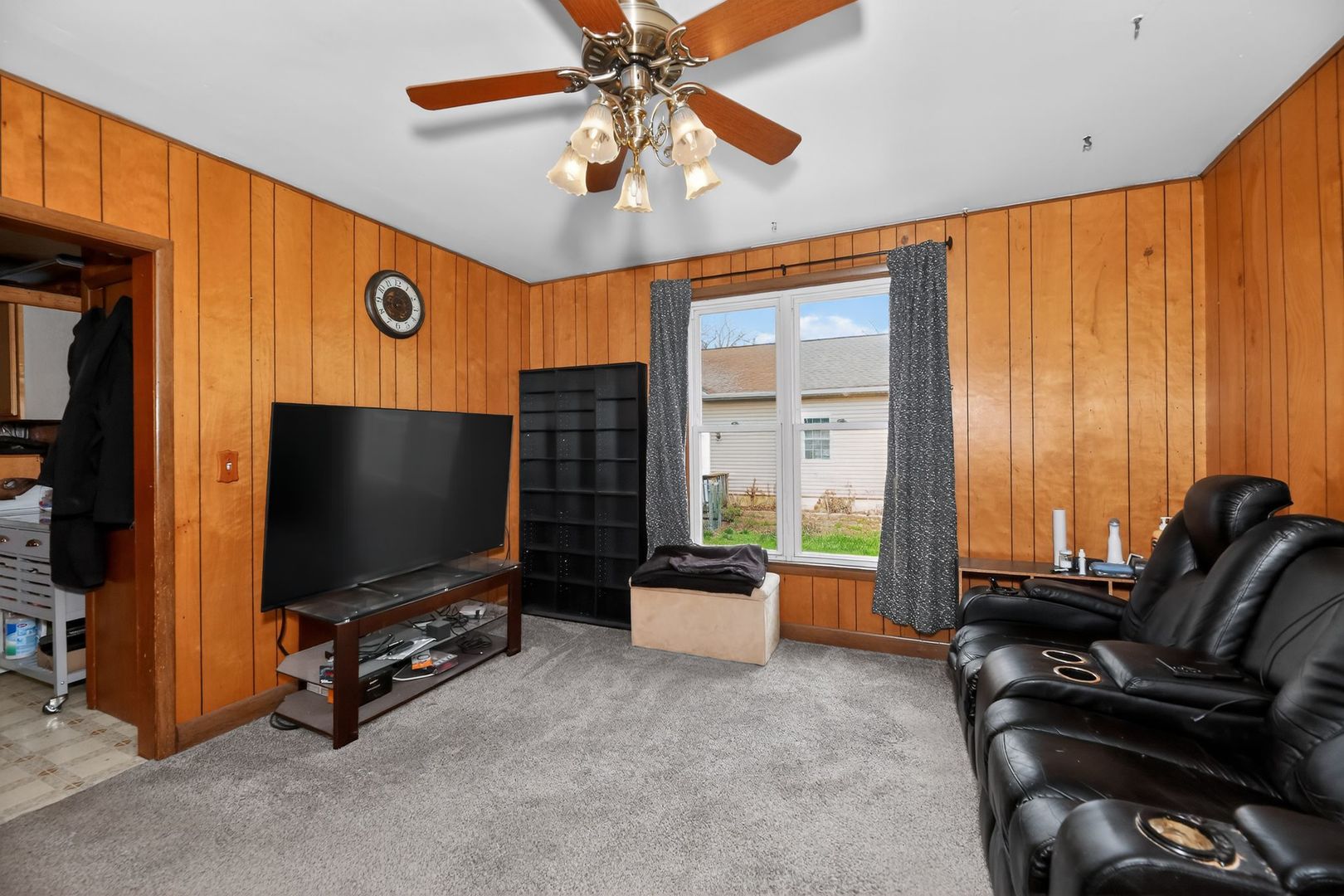 311 Marengo Road, Harvard, IL
