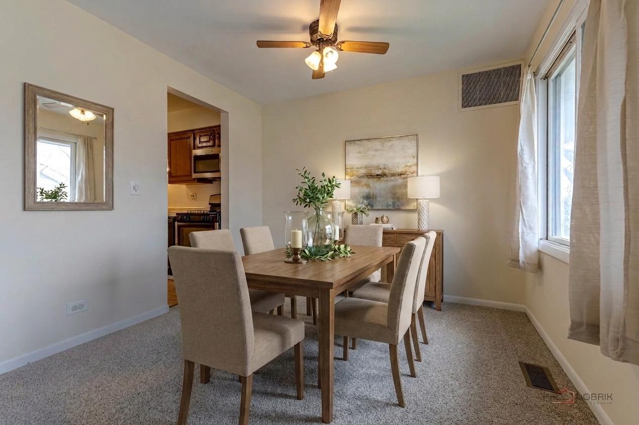 3004 Roberts Drive #8, Woodridge, IL