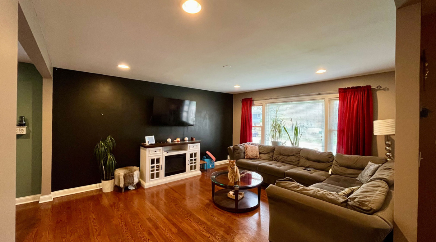 8009 Lavergne Avenue, Burbank, IL