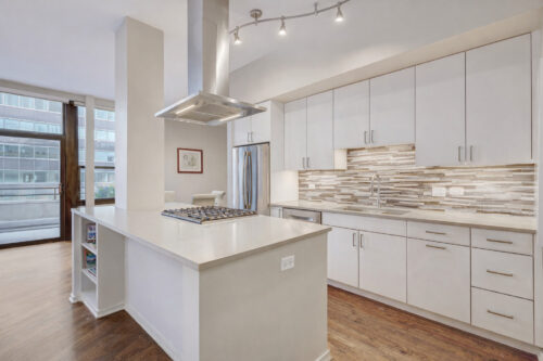 130 S Canal Street #9F, Chicago, IL