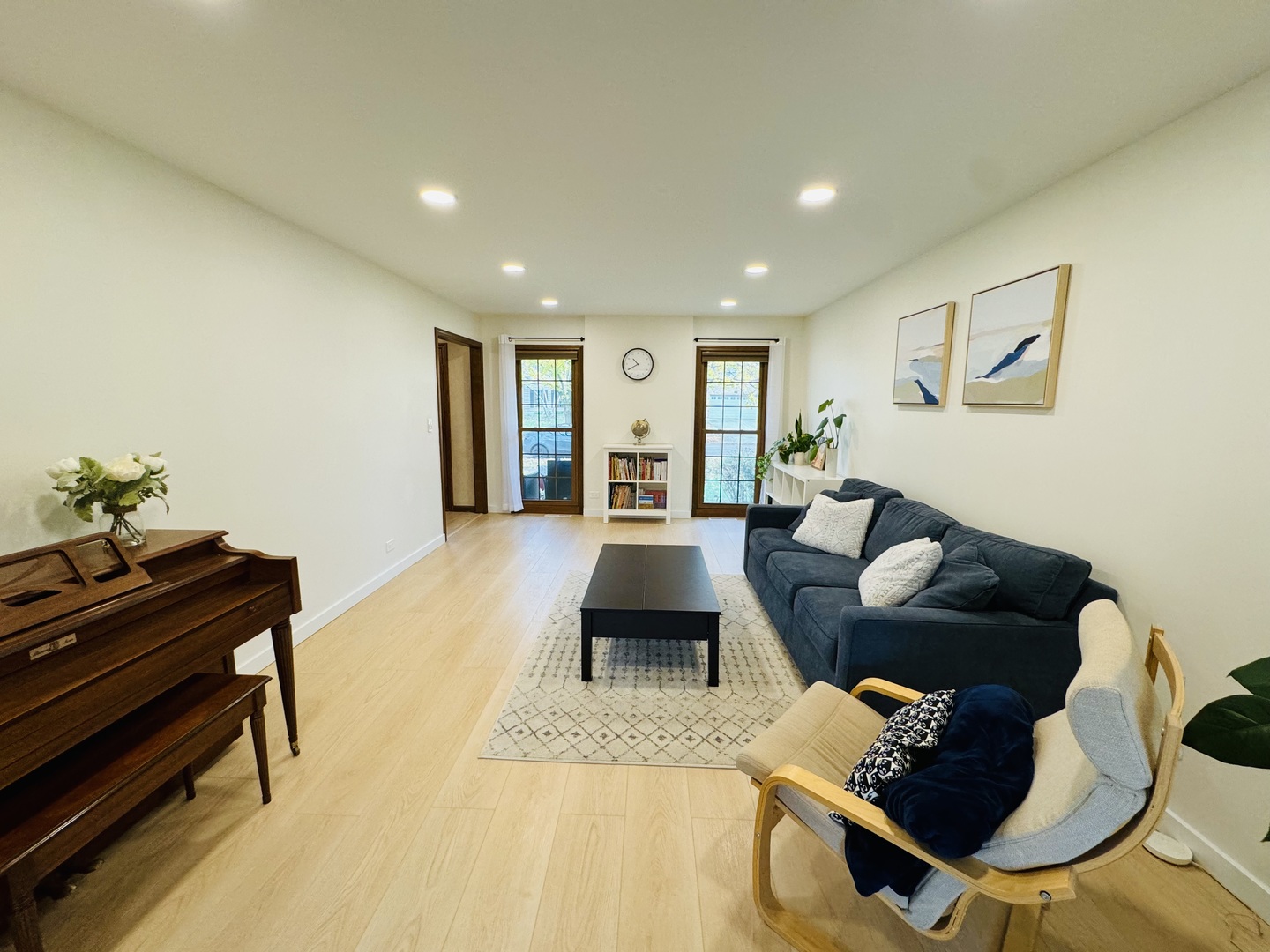 817 Huntleigh Drive, Naperville, IL