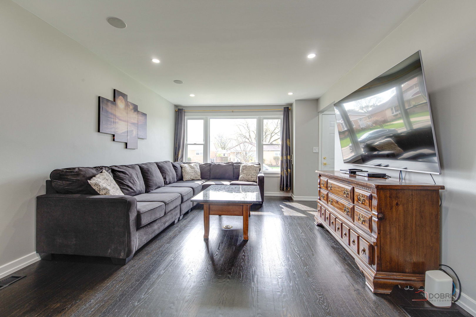 7745 N Nora Avenue, Niles, IL