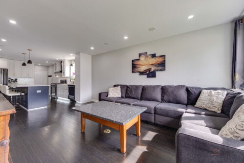 7745 N Nora Avenue, Niles, IL