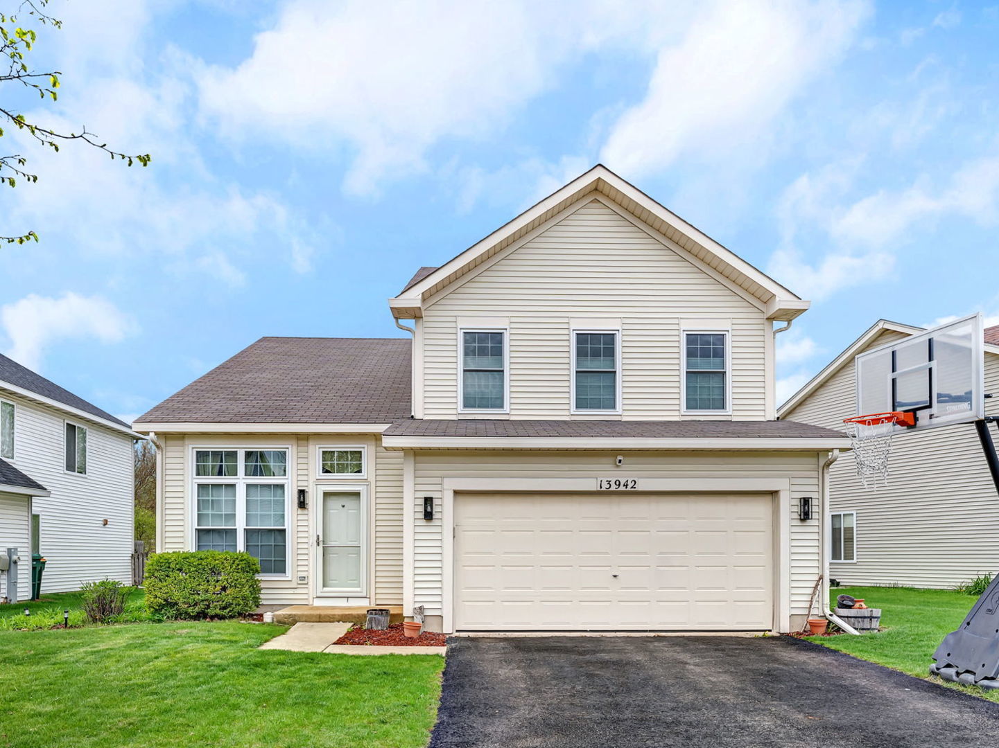 13942 Isle Royal Circle, Plainfield, IL