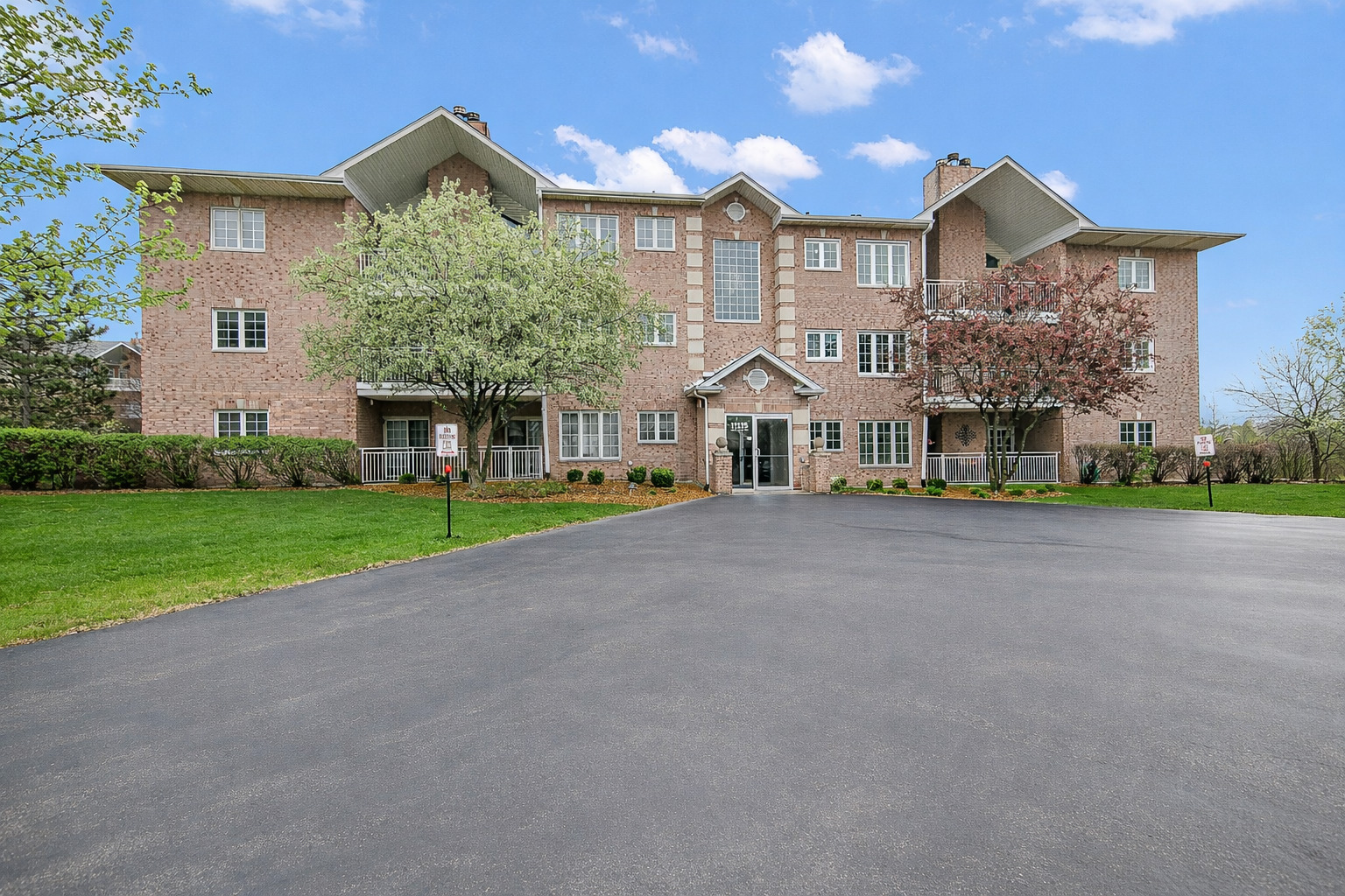 11535 Settlers Pond Way #3A, Orland Park, IL