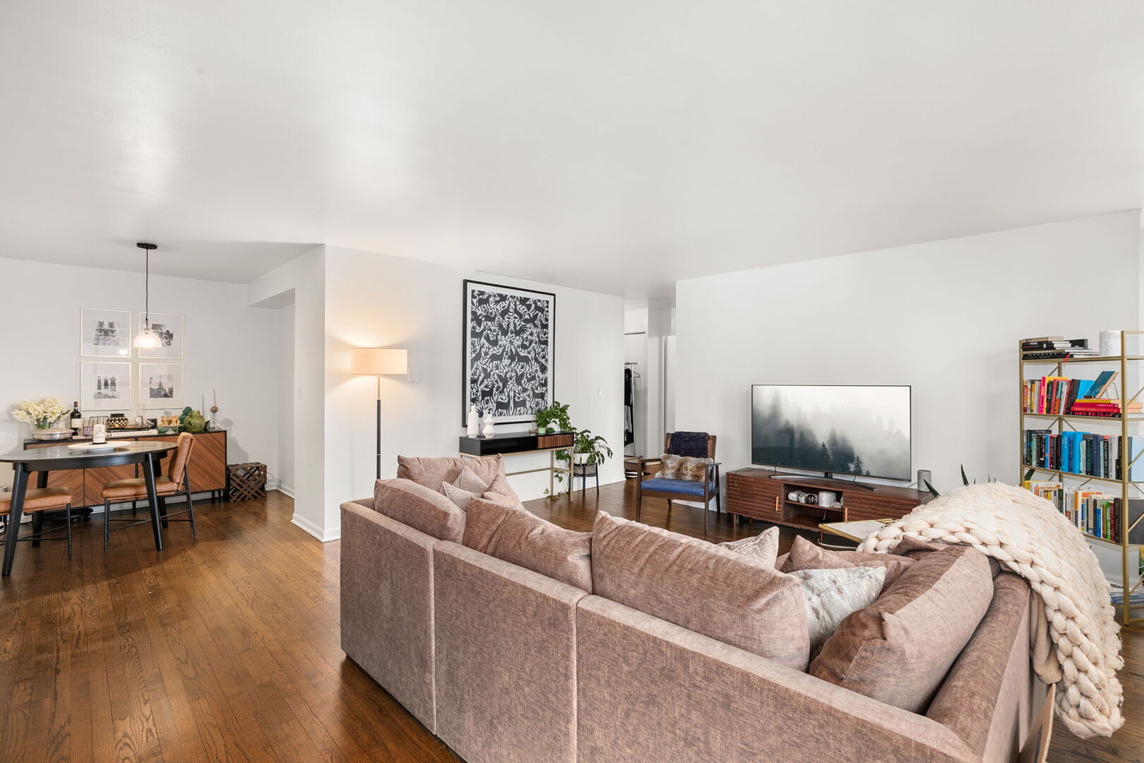 1400 N State Parkway #15D, Chicago, IL