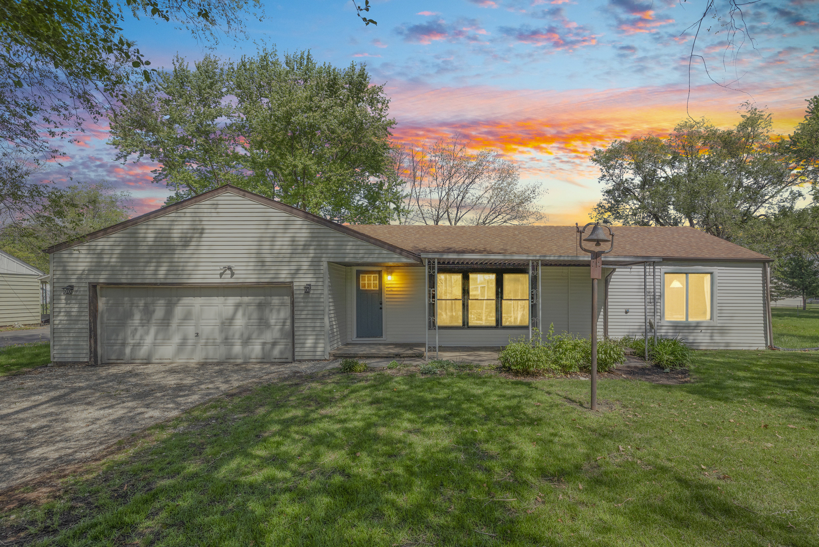 118 E Bower Street, Oreana, IL