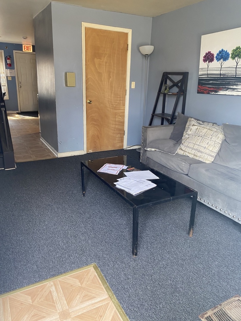 547 W 69th Street, Chicago, IL