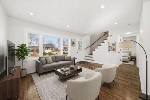 7851 Suburban Lane, Bridgeview, IL