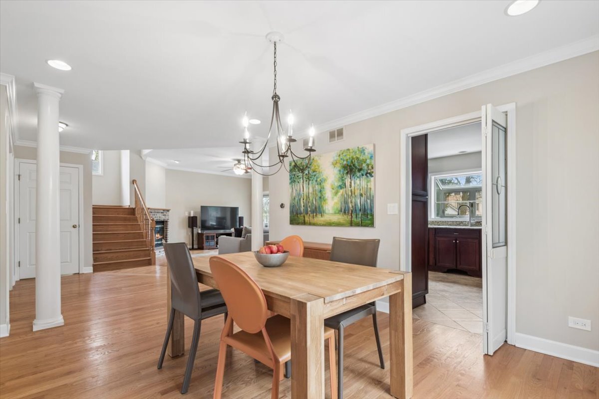 291 Lionel Road, Riverside, IL