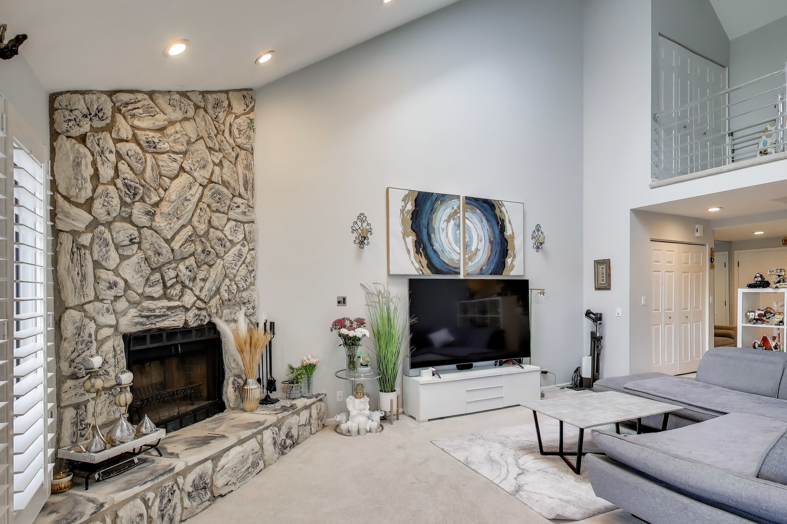 654 Picardy Circle, Northbrook, IL