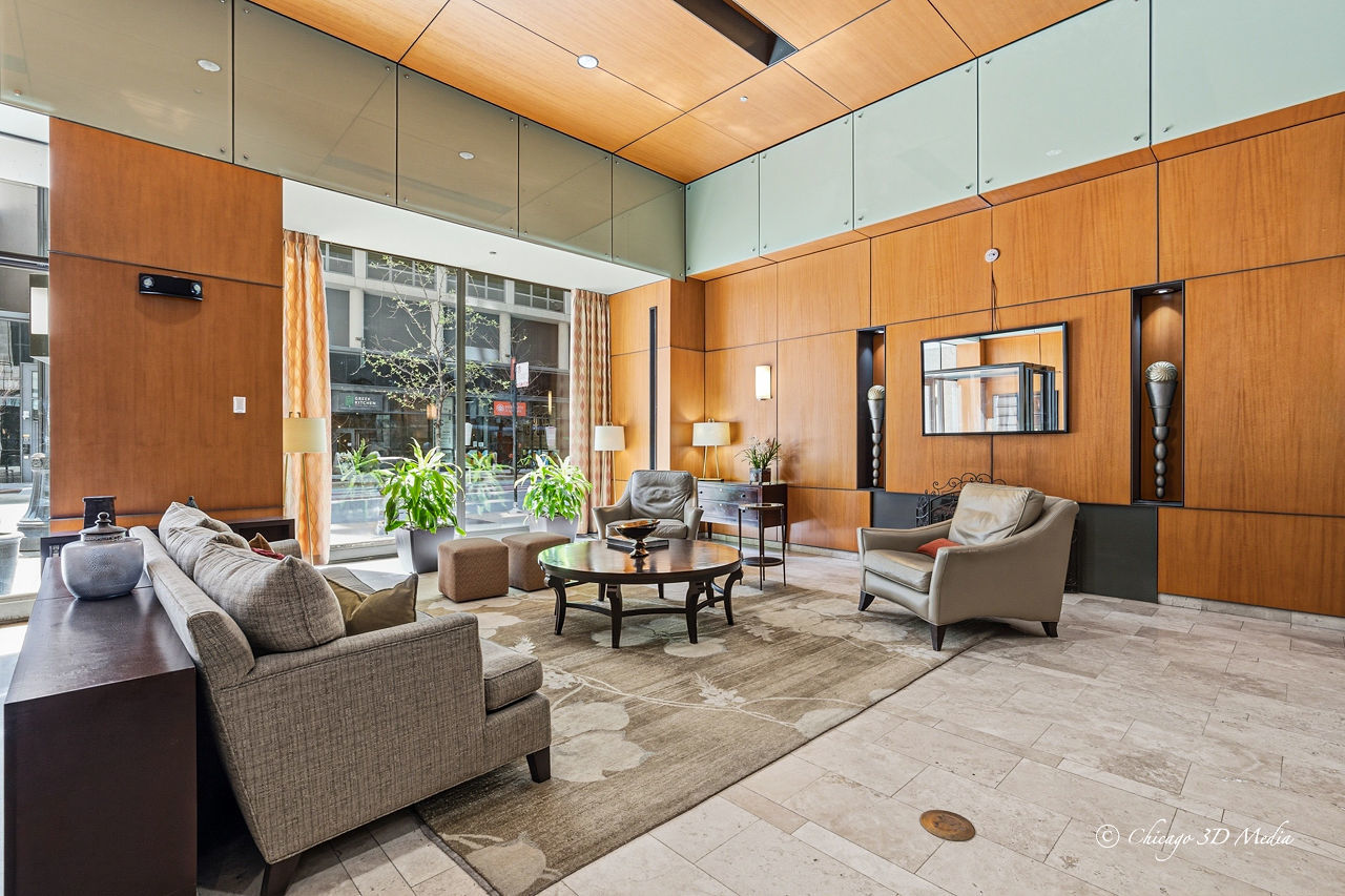 208 W WASHINGTON Street #1007, Chicago, IL
