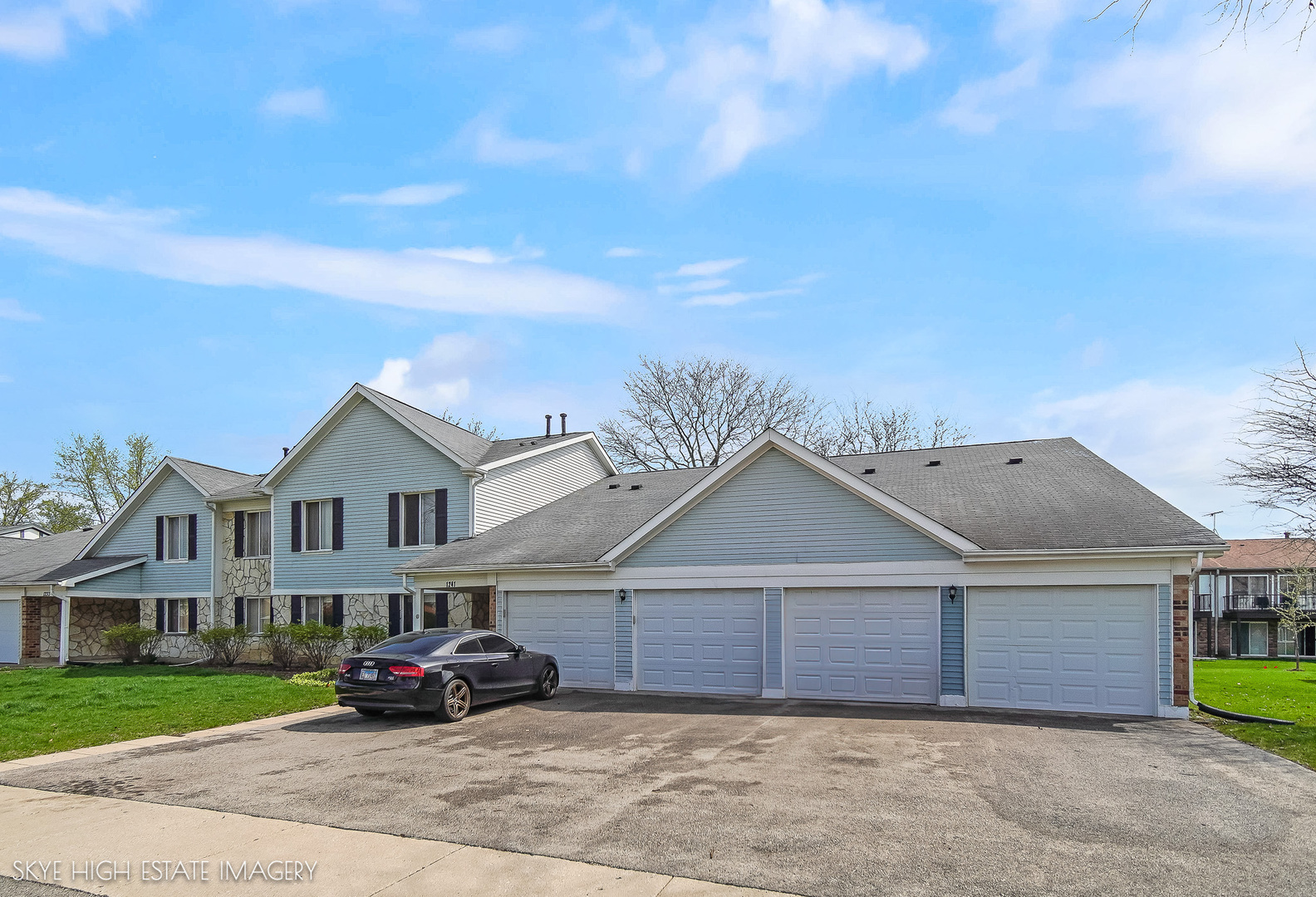 1241 S Williams Street #40-1, Westmont, IL