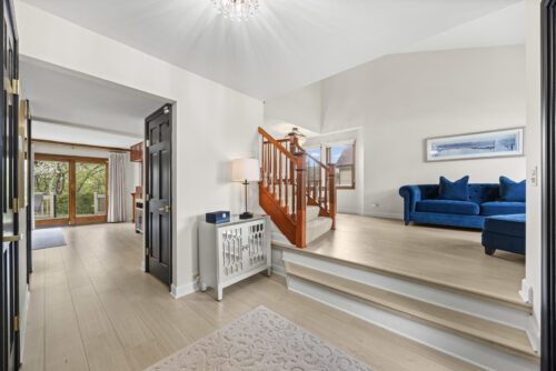 547 Newberry Drive, Elk Grove Village, IL