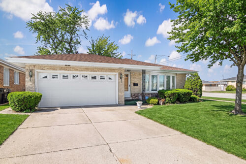 4738 N Potawatomie Avenue, Chicago, IL