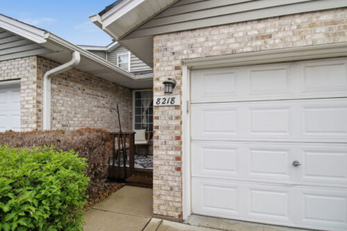 8218 Daniel Drive, Justice, IL
