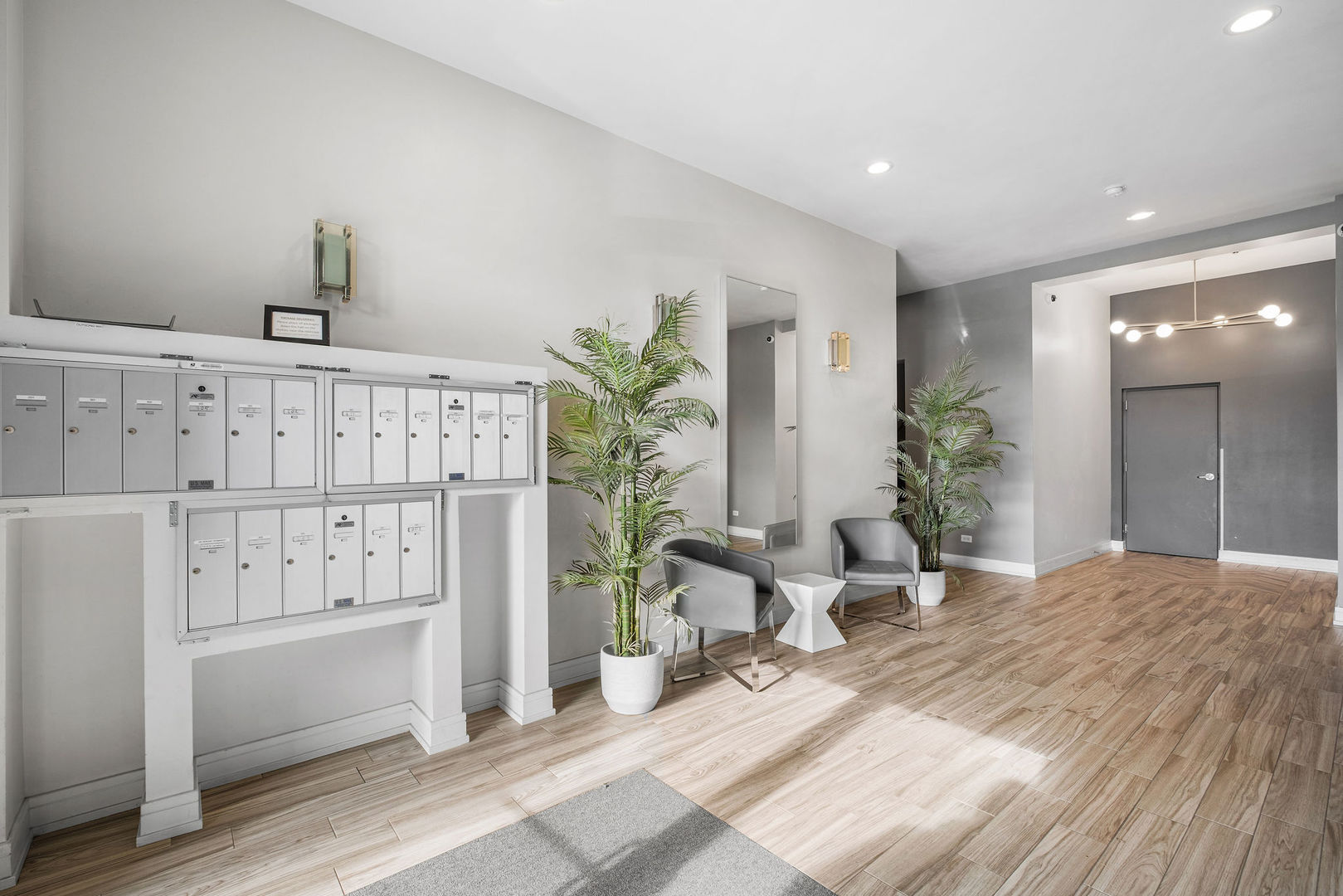 1317 N Larrabee Street #402, Chicago, IL