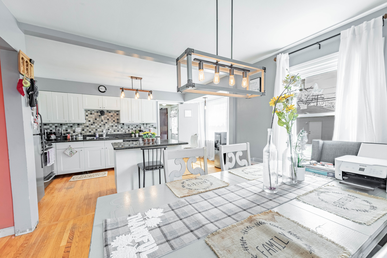 559 E 161st Place, South Holland, IL