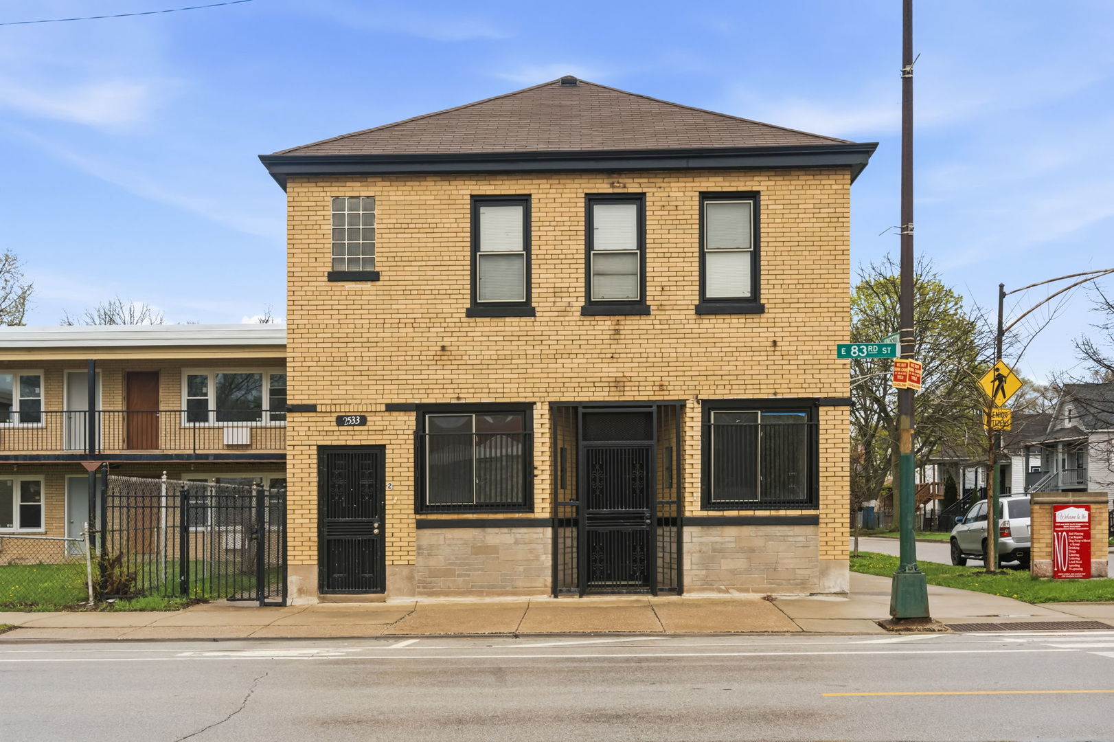 2533 E 83rd Street, Chicago, IL