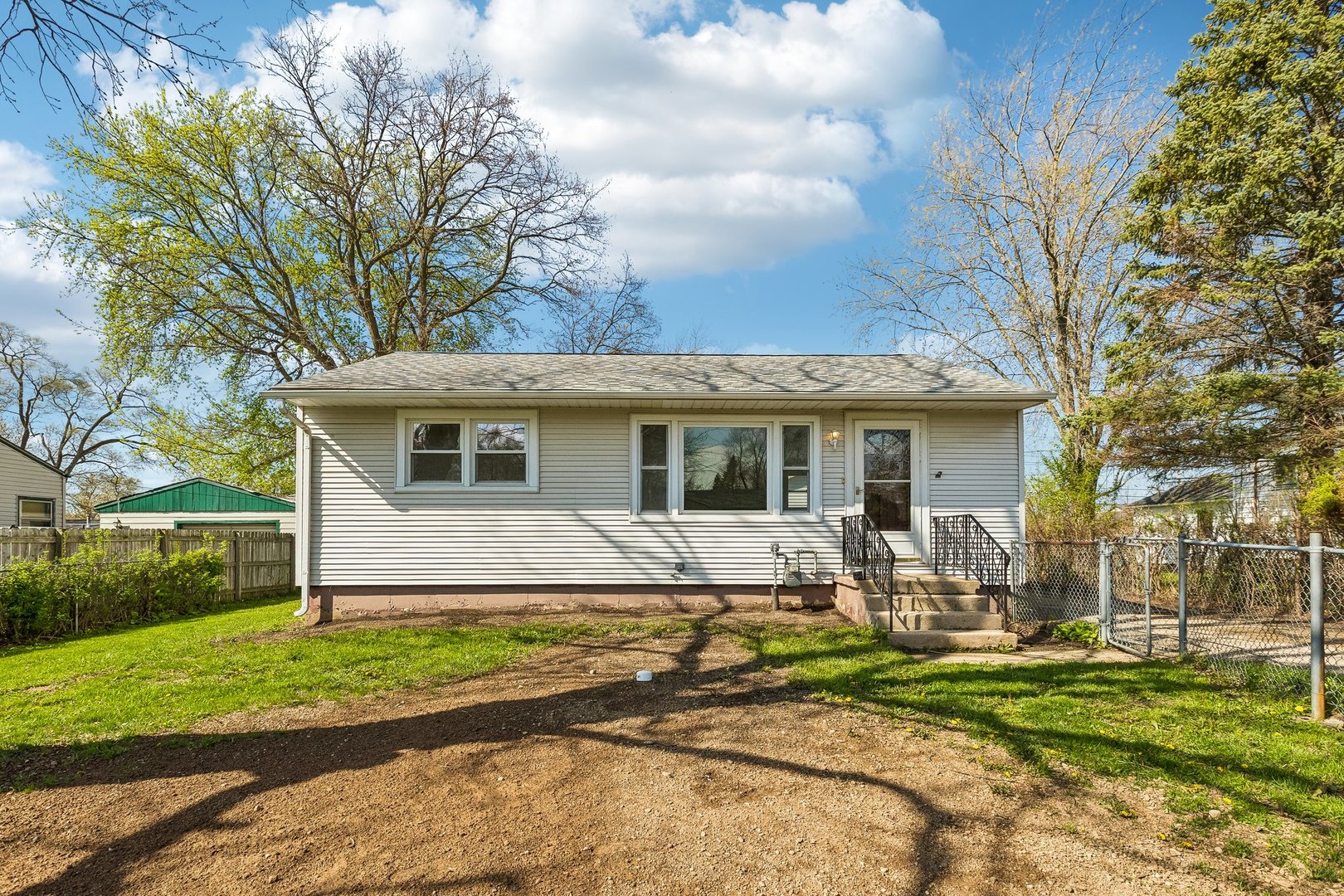 2716 Mohawk Road, Waukegan, IL