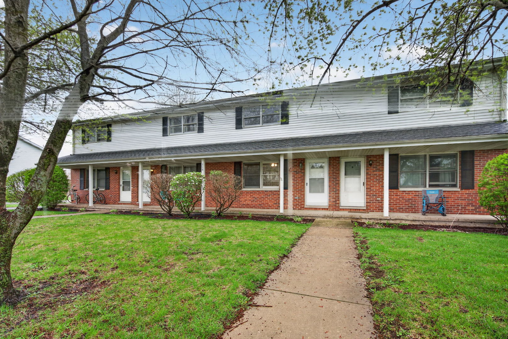 115 Colonial Parkway #C, Yorkville, IL